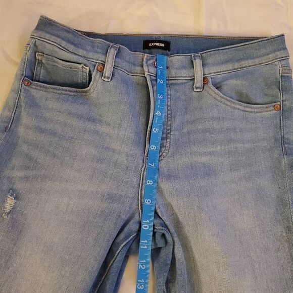 Express light blue skinny ankle distressed midrise raw hem jean 10 long - Picture 10 of 11